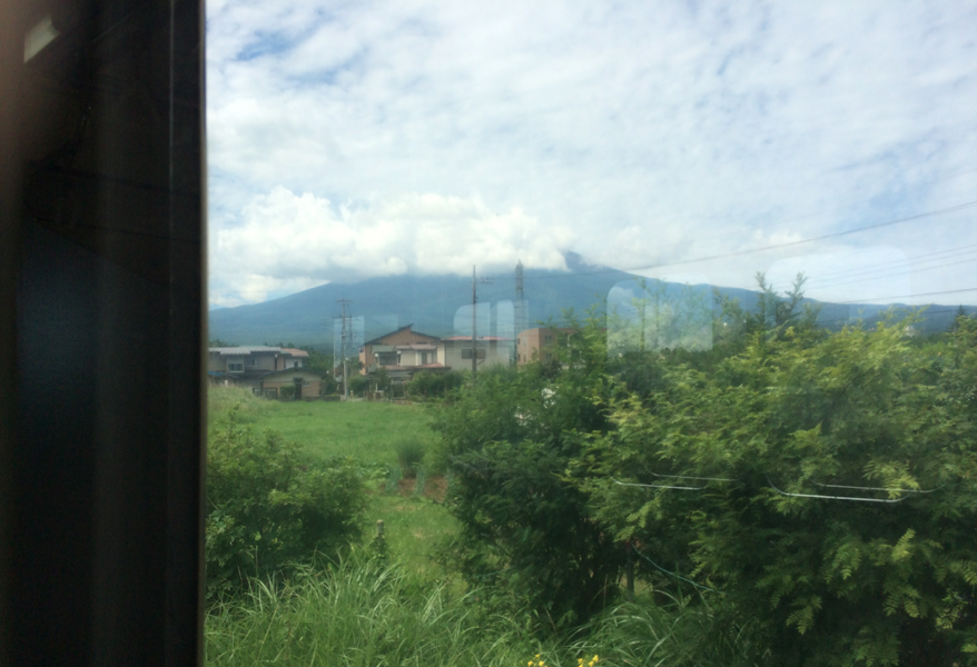 vue-mont-fuji-train