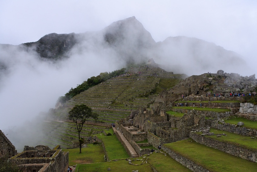 Machu-picchu-nuages-4