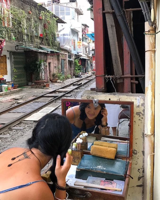 Le Duan train street Hanoi