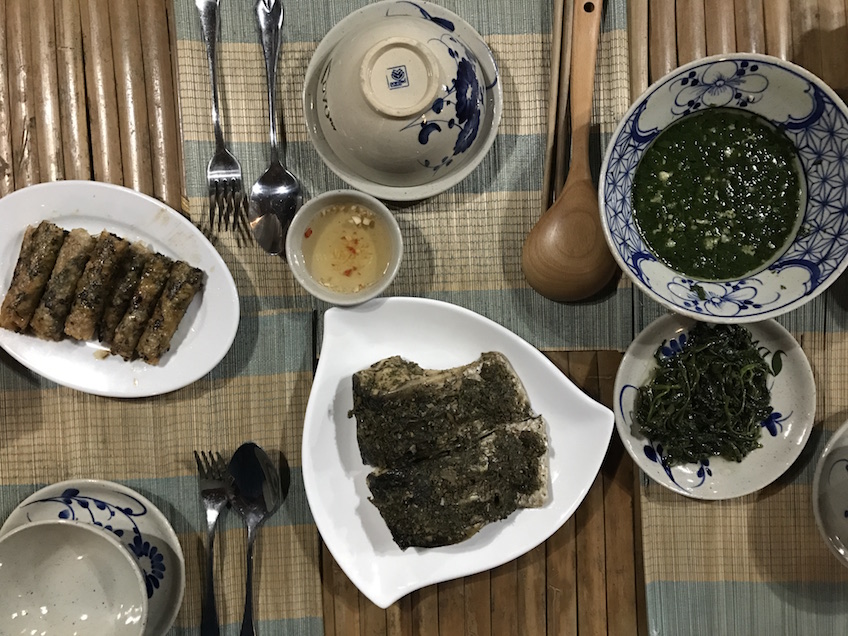 Repas traditionnel Mai Chau