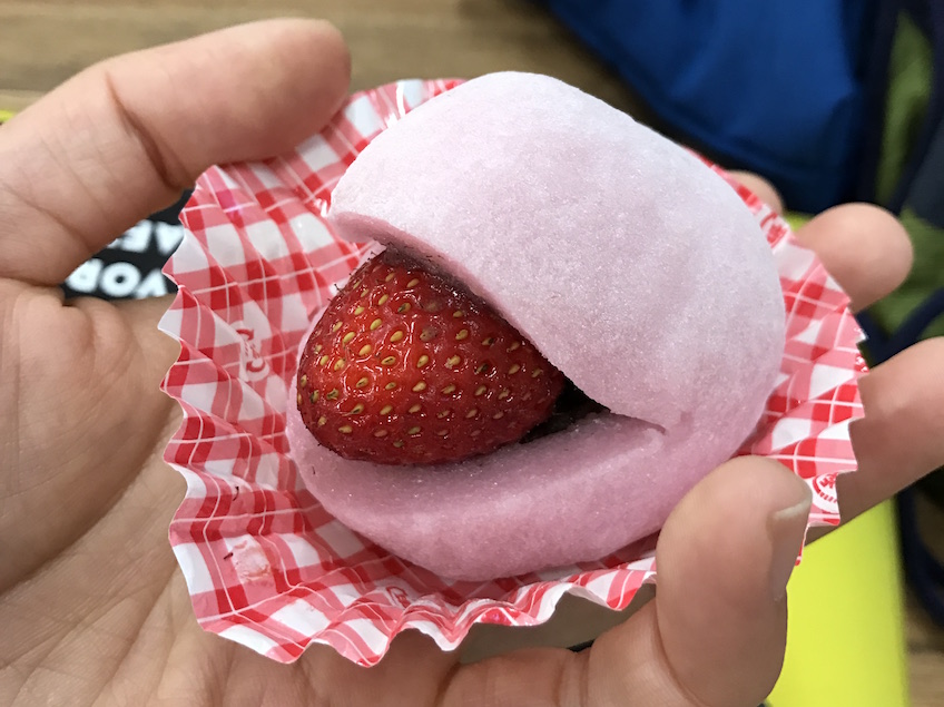 Strawberry daifuku