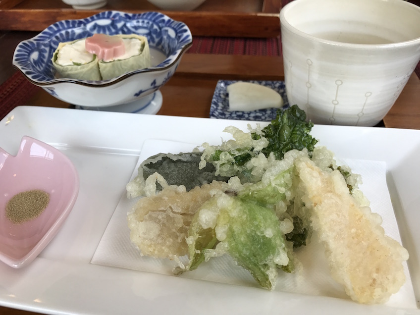 Tempura kale