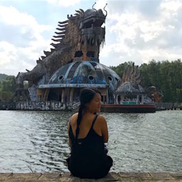 Parc aquatique abandonné sud Hué au Vietnam