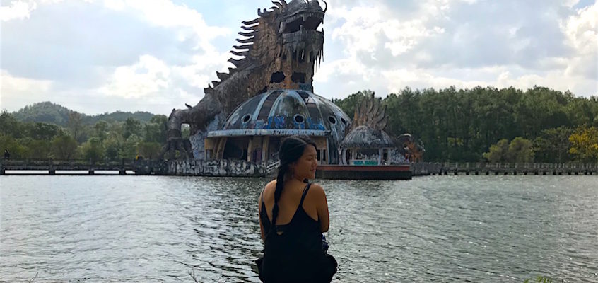 HUÉ / Le parc abandonné du lac Thuy Tien (et autres curiosités)