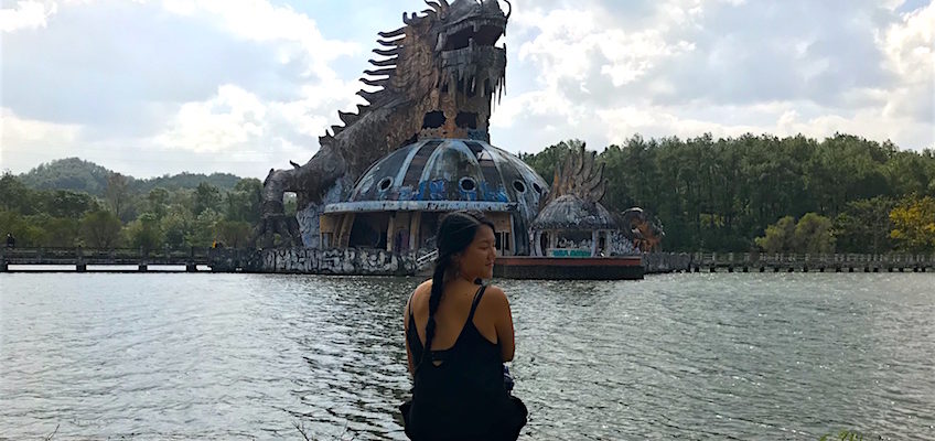 Parc aquatique abandonné sud Hué au Vietnam